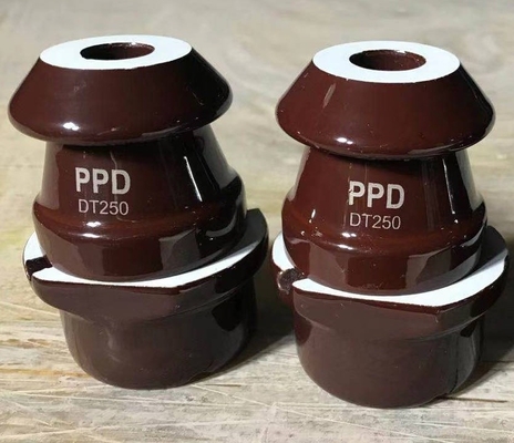 ブラウンが付いている1kV 250Aの変圧器の磁器のブッシュは艶をかけた